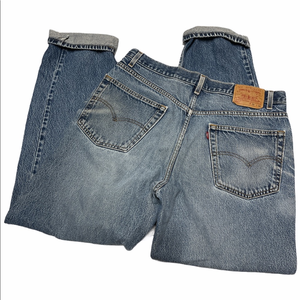 Vintage Levi’s 550 38x34 distressed with wallet